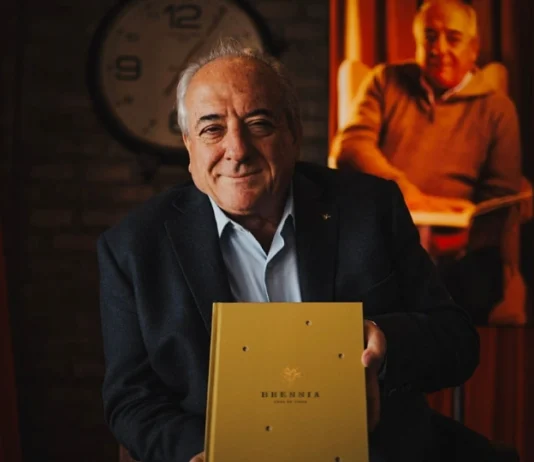 Walter Bressia presentó “Bressia Casa de Vinos”, el libro que reúne 25 años de historia familiar con la bodega