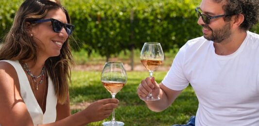 Bodega Sottano inaugura la temporada de primavera con su exclusivo “Picnic en los Jardines y Lagos”